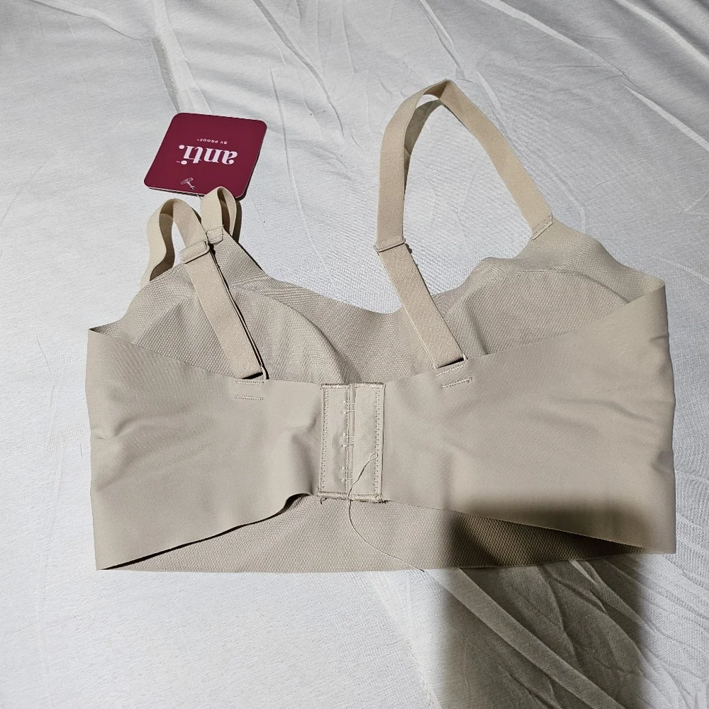 ANTI X PROOF Seamless Bra Beige Sz Small And Medium NWT 2 Bra